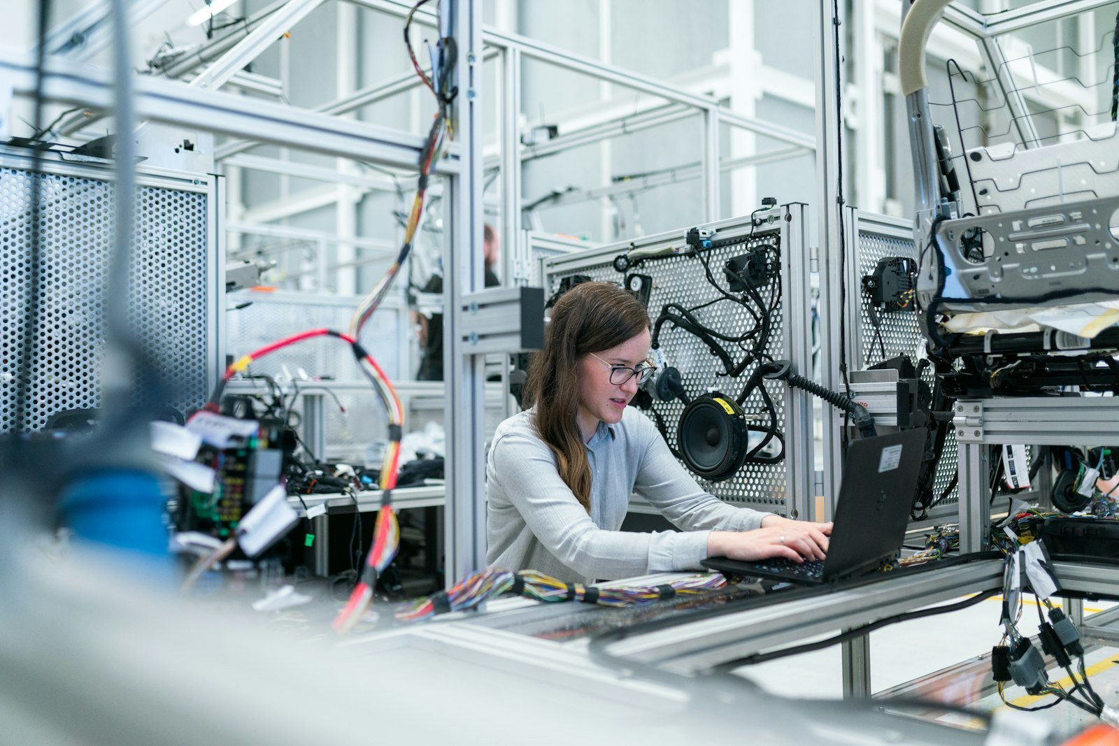 ThisisEngineering. Photo by ThisisEngineering on Unsplash. Source: https://unsplash.com/photos/woman-in-white-long-sleeve-shirt-using-black-laptop-computer-ZPeXrWxOjRQ (Unsplash License).