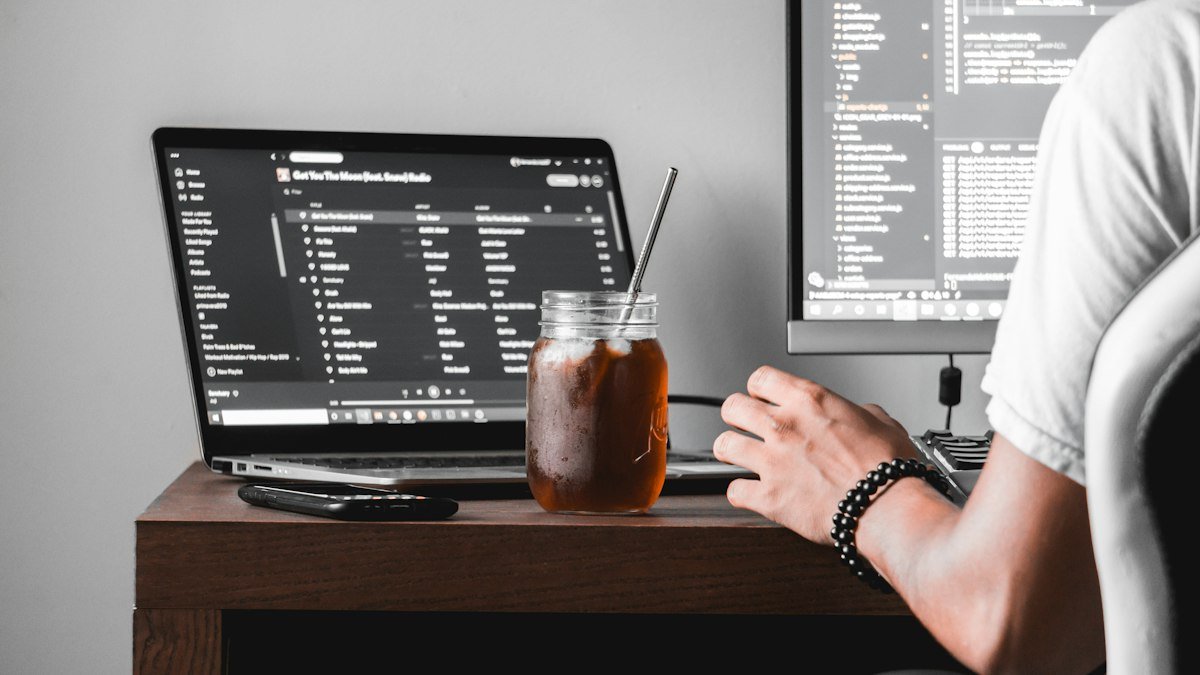 Photo by Fernando Hernandez on Unsplash. Source: https://unsplash.com/photos/filled-glass-jar-efzwcMRM6j4 (Unsplash License).